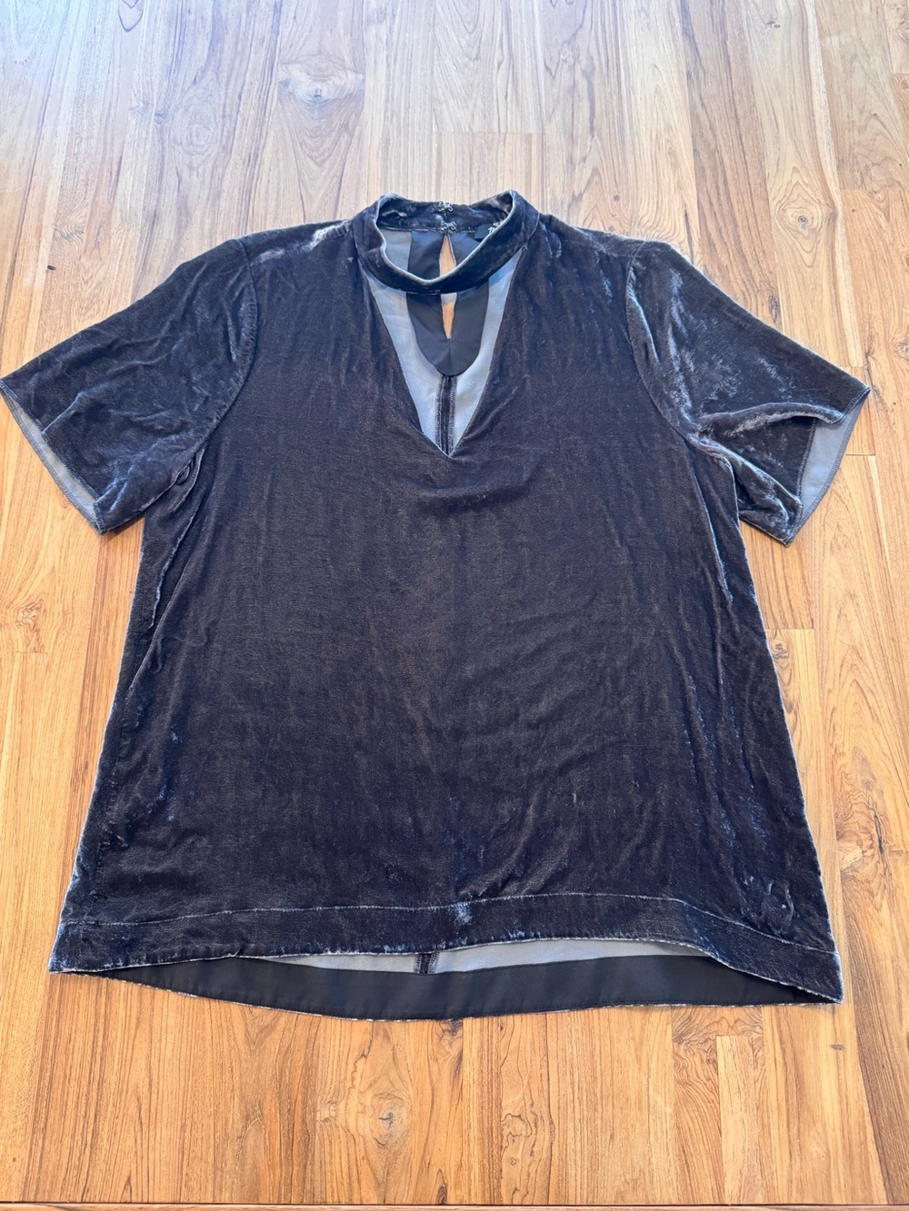 Madewell Velvet Shirt Women’s Medium Dark Grey/Brown V Neck Cutout